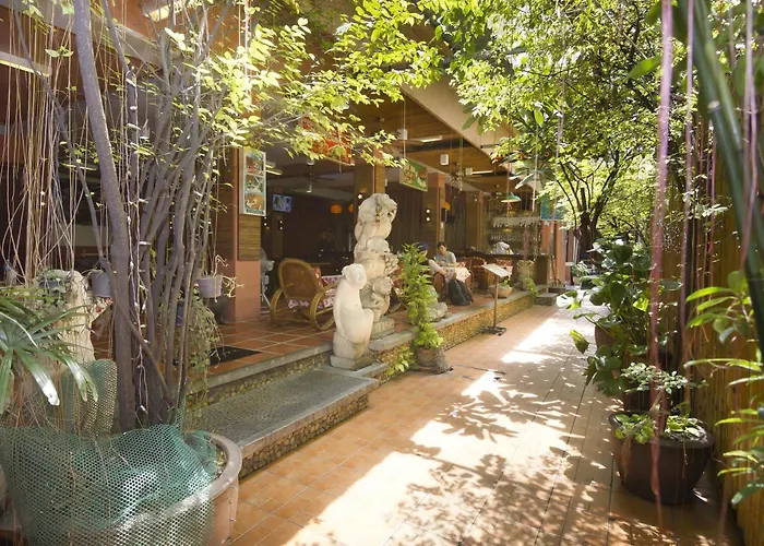 Khaosan Hotel
